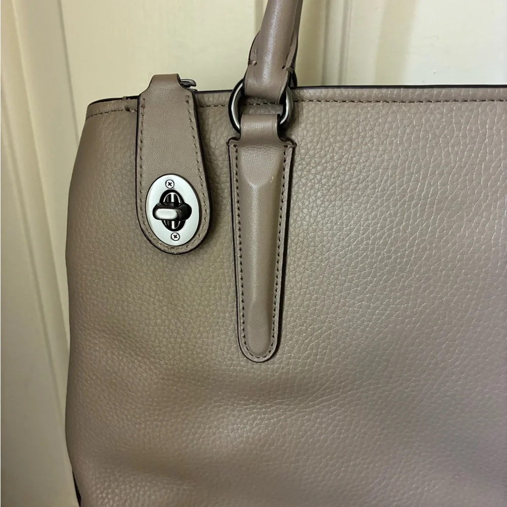 COACH Brooklyn Carryall Turnlock Shoulder Hand 2way Bag Leather BEIGE NWOT - Picture 5 of 16